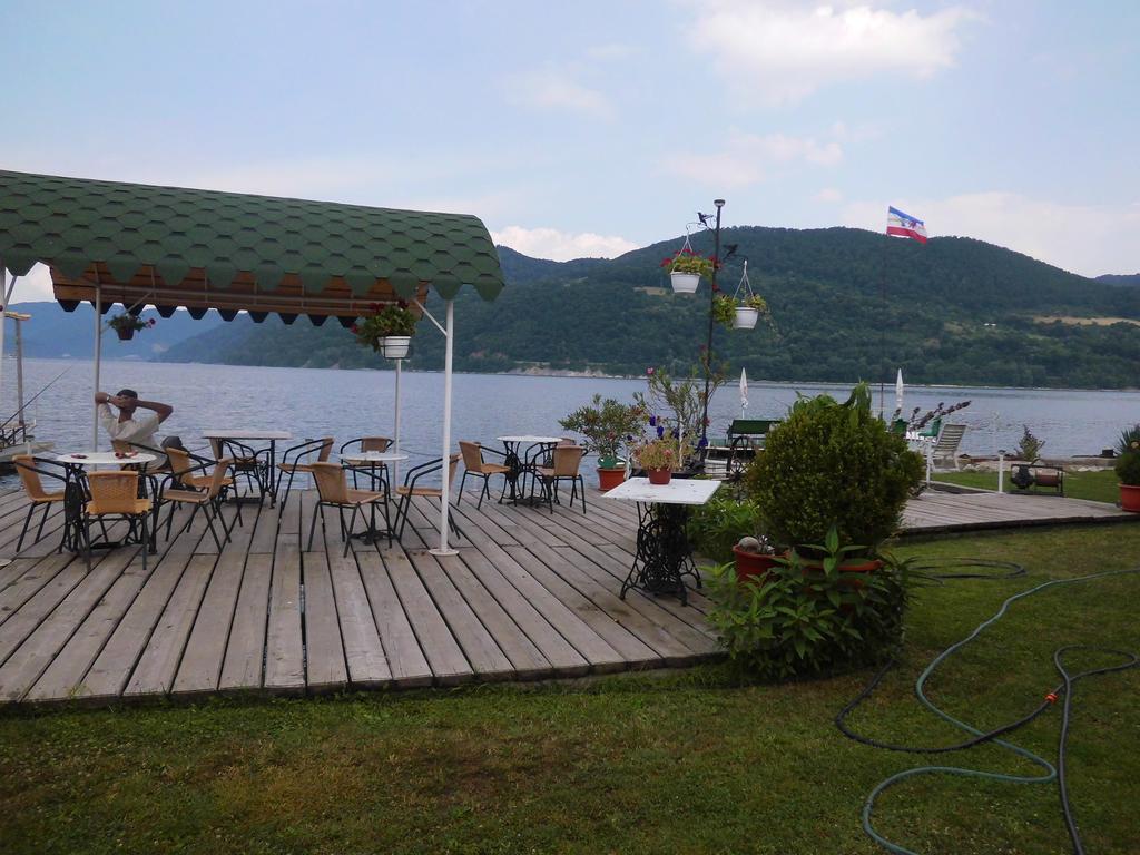Casa Verde Оршова Экстерьер фото