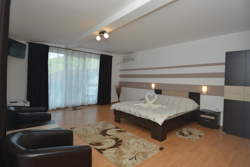 Casa Verde Оршова Экстерьер фото